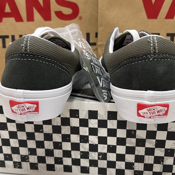 Vans WMNS Skate Era Twill Grape Leaf
VN0A5FC950K
Snea - Picture 14 of 16